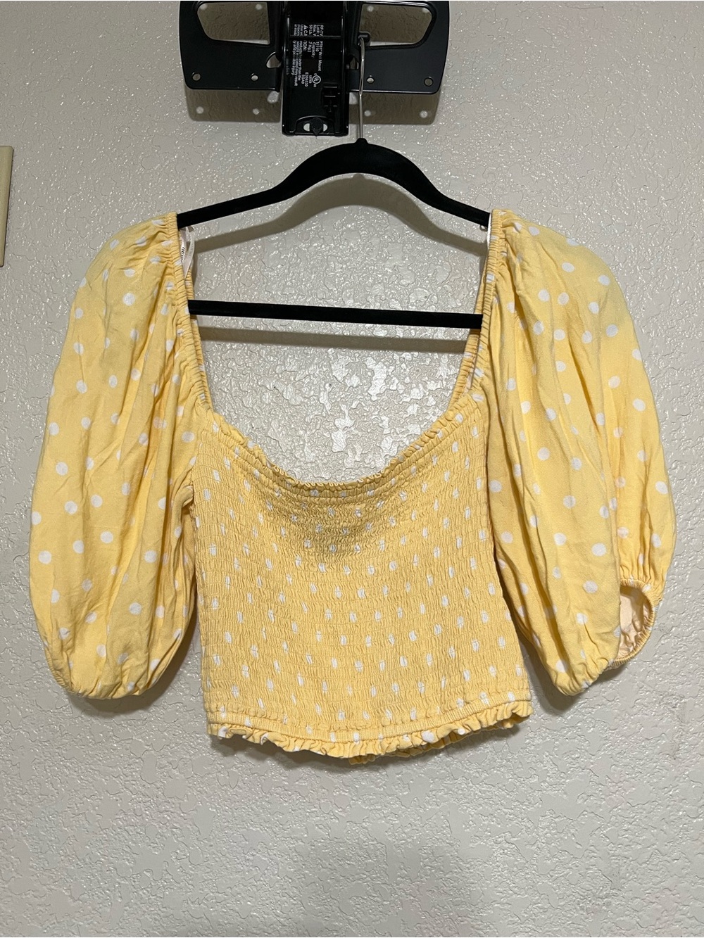 F21 Yellow Polka Dot Smocked Puff-Sleeve Crop Top